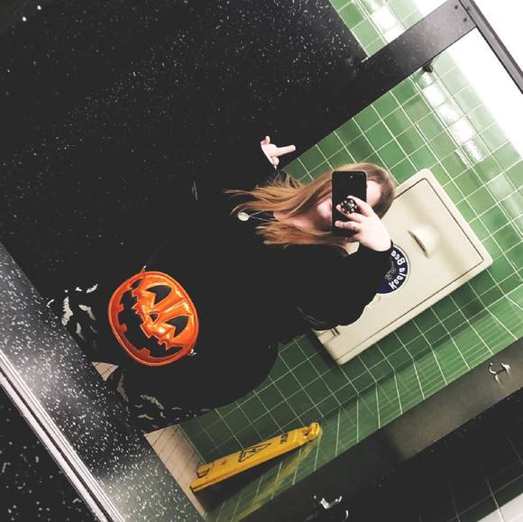 sara_loy